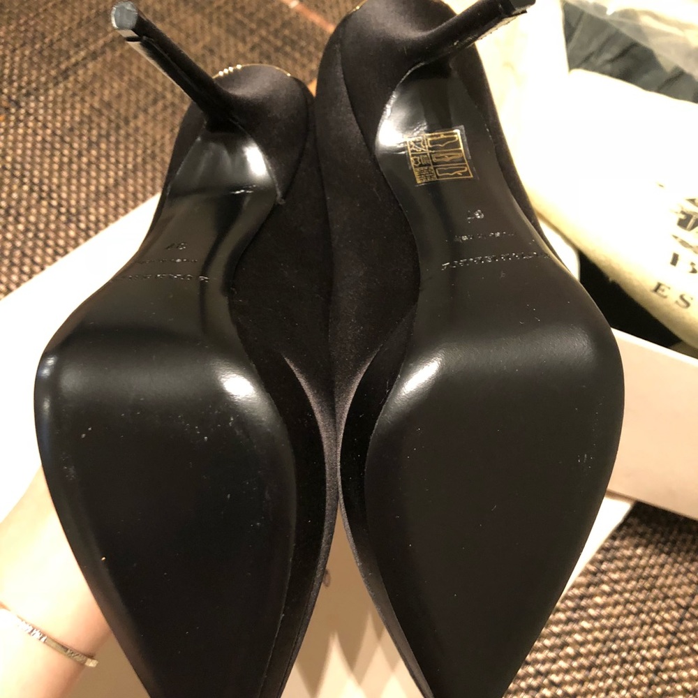 Burberry heels - Picture 4 of 5
